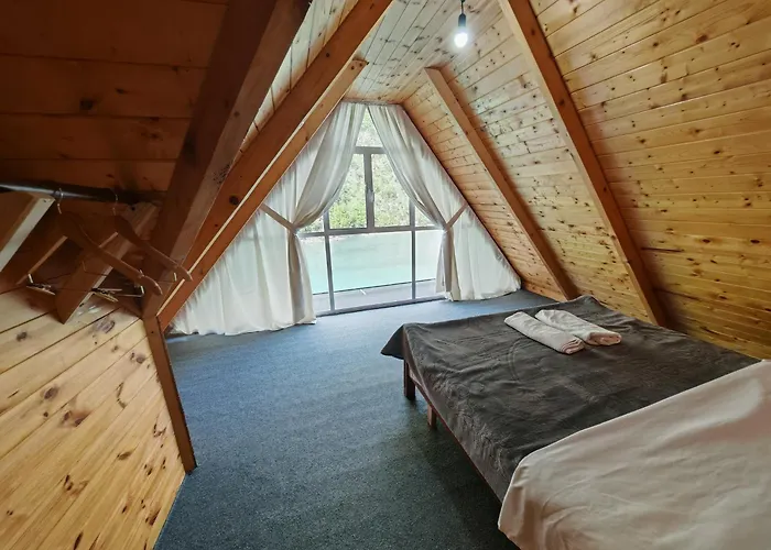 Hotel Riverside Komani Koman