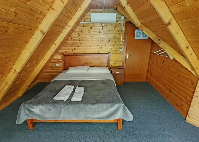 Riverside Komani * Koman