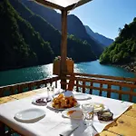 Hotel Riverside Komani