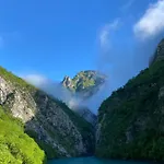 Riverside Komani Koman