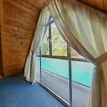 Riverside Komani *