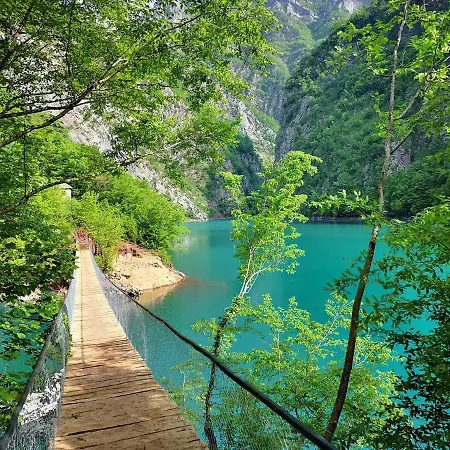 Riverside Komani