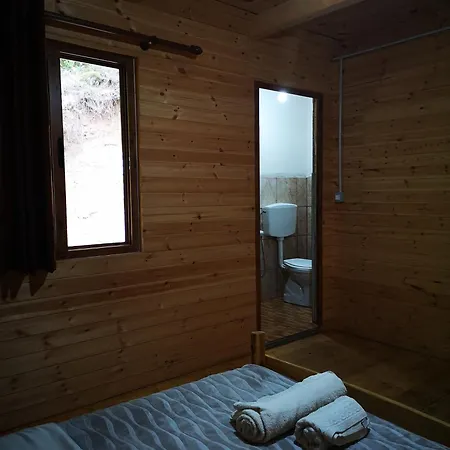 Riverside Komani * Koman