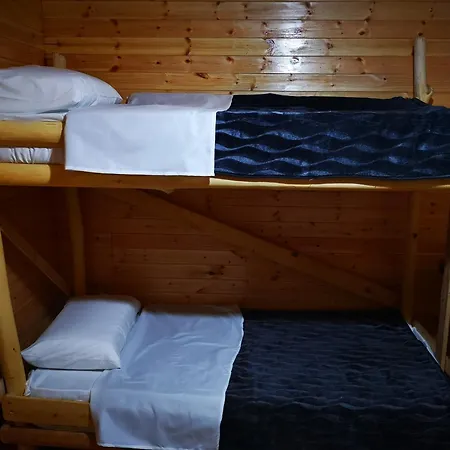 Riverside Komani Hostel Koman