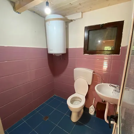 Riverside Komani Koman