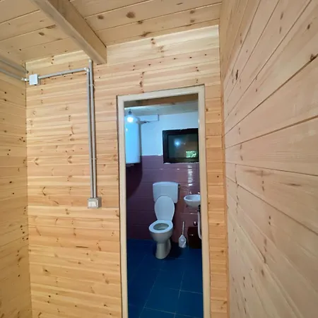 Riverside Komani Hotel Koman