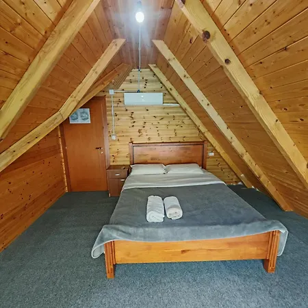 Riverside Komani Koman