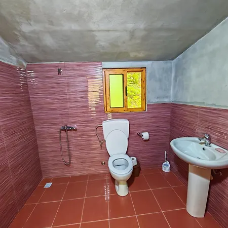 Riverside Komani Koman