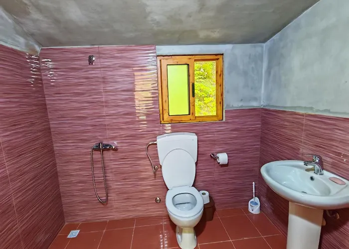 Riverside Komani Koman